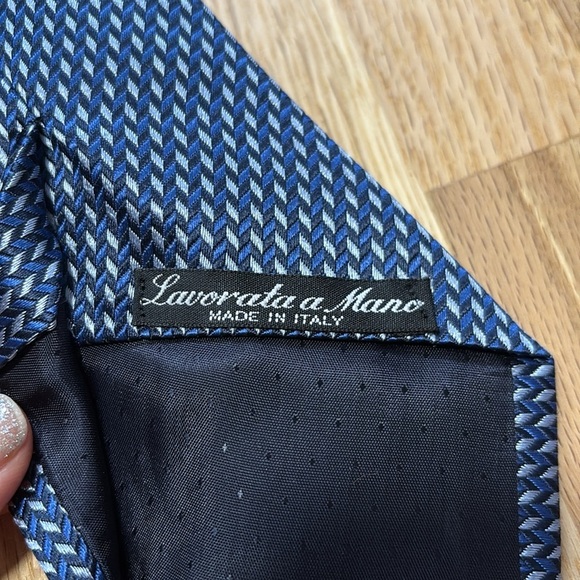 Azalea Bellagio 100% Silk Neck Tie Made in Italy - Picture 5 of 5